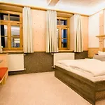 宾馆 Landgasthof Zum Herz Trauchgau