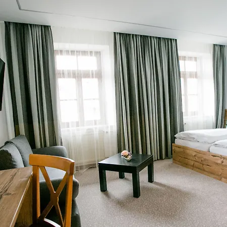 Penzion Landgasthof Zum Herz 3*